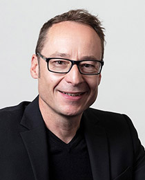 Porträttfoto på Anders Warell